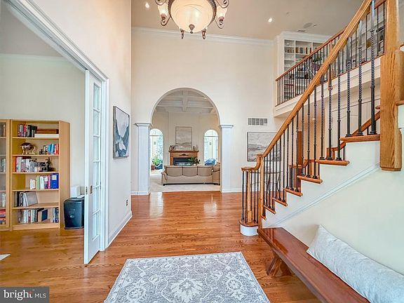 5th image of 2212 Corson Ln