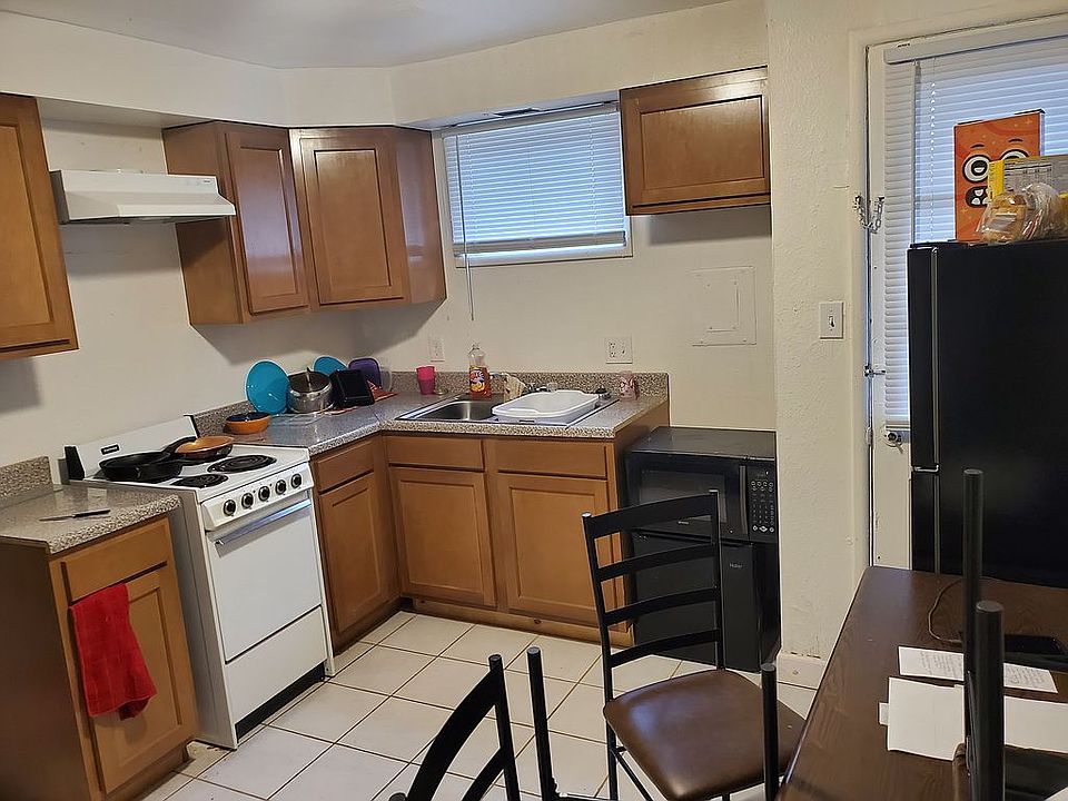 Crescent Duplex 2345 Crescent Dr Struthers OH Zillow