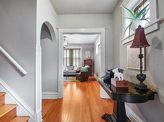 4th image of 4055 Alma Ave