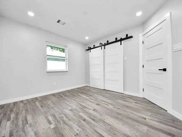 6201 Batterson St — Photo 47