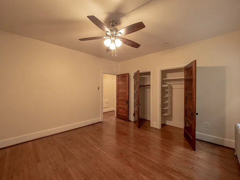 524 Saint James Pl #526 — Photo 10
