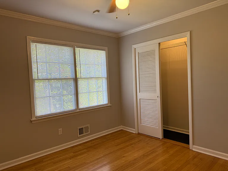 186 River Valley Rd — Photo 15