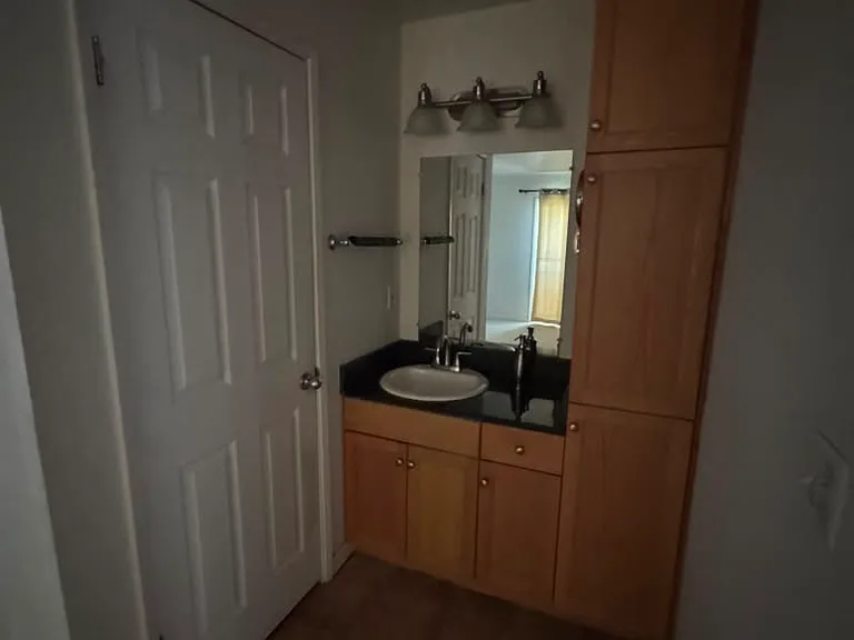1819 S Cherokee Ln #60 — Photo 14