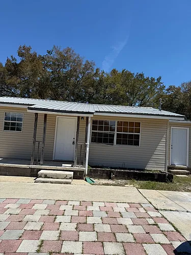 217 Bay St Photo 1