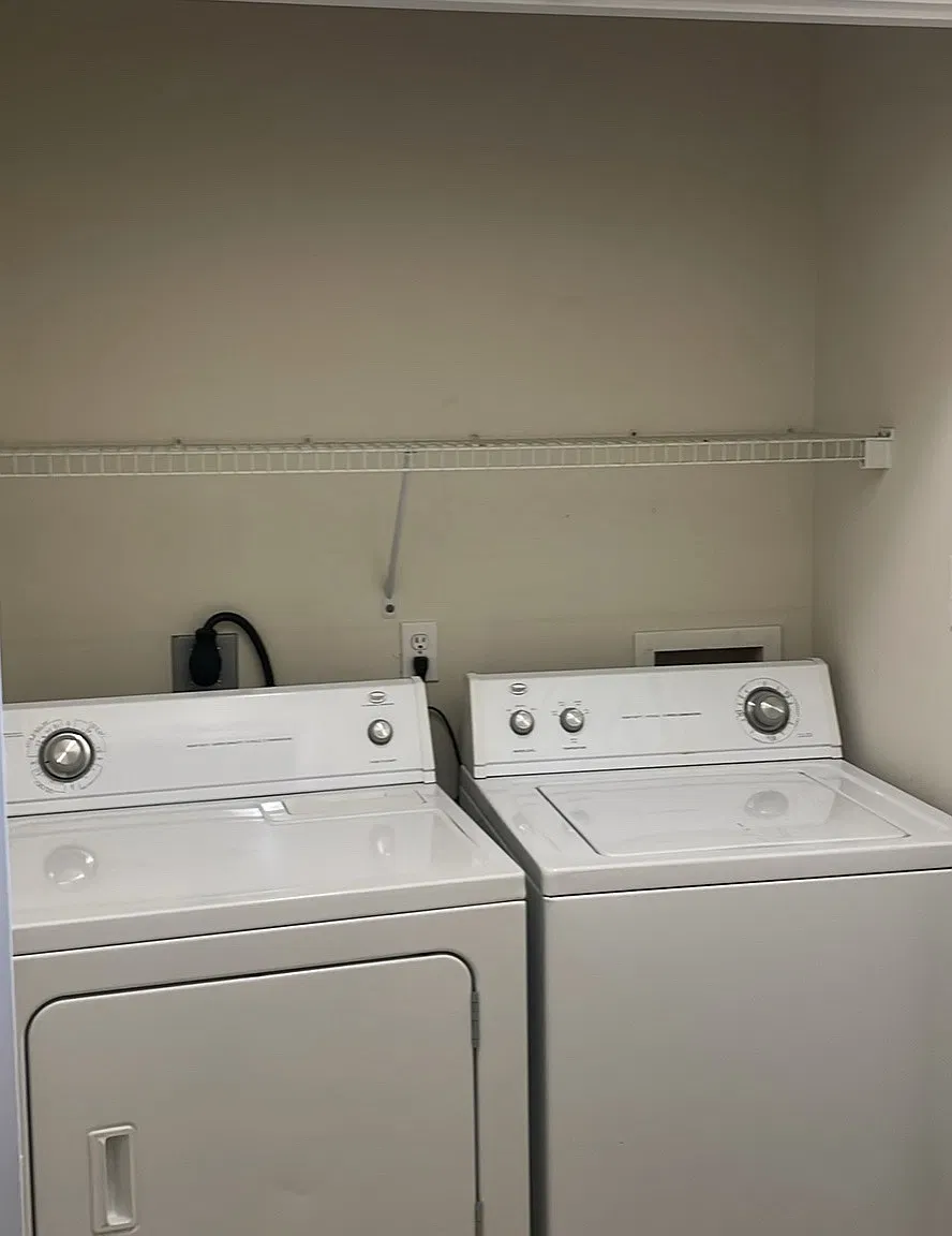 2 bed, 1050 sqft, $1,650 — Photo 4