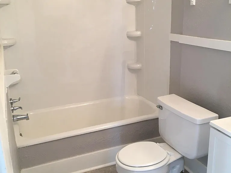 1335 SW Jennings Ave — Photo 4