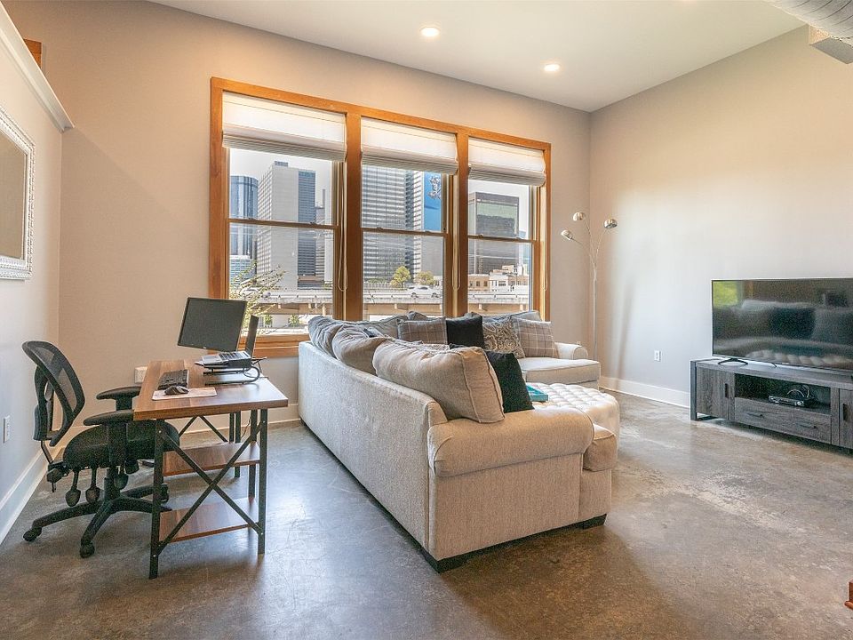 1st image of 2502 Live Oak St APT 234