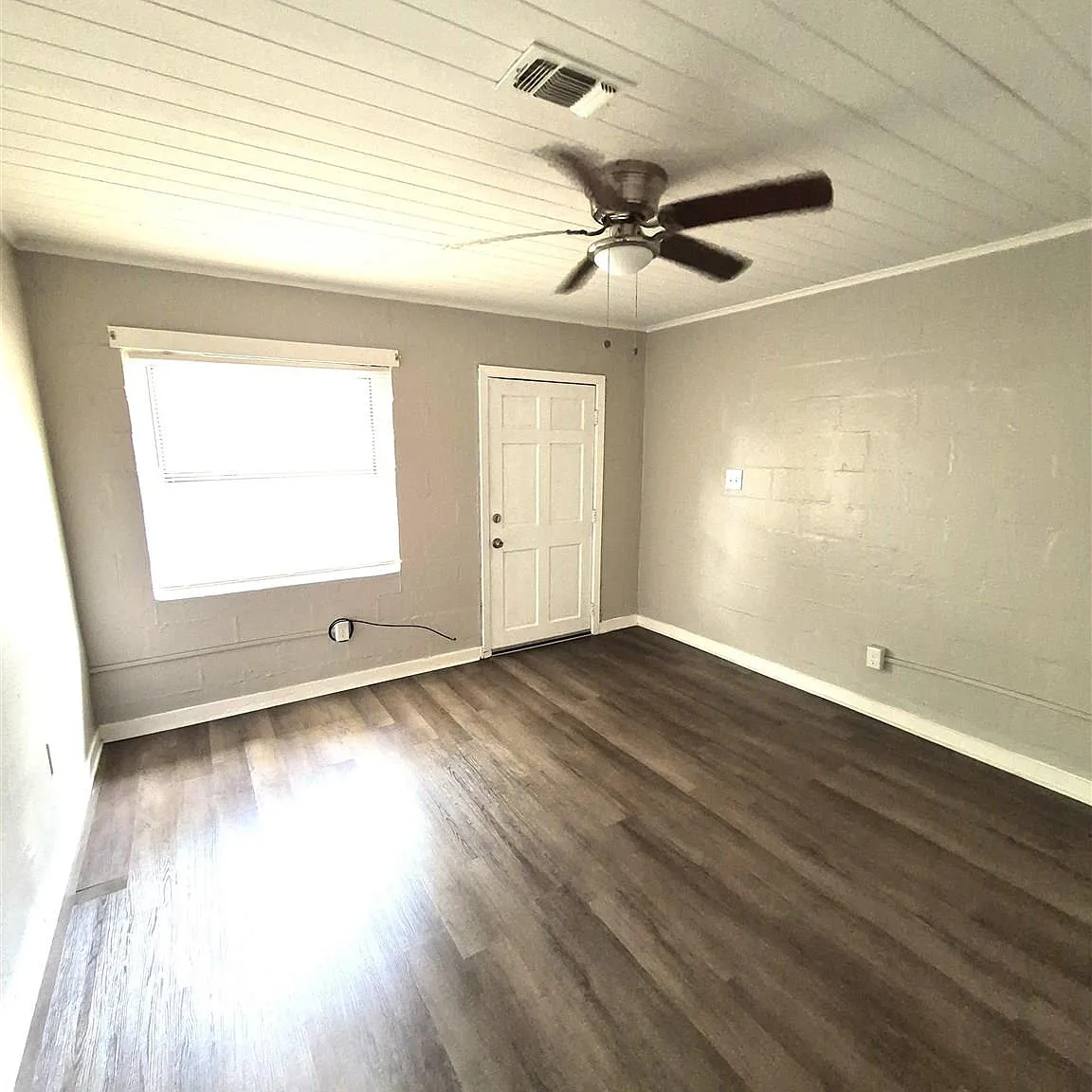2 bed, 624 sqft, $1,150 — Photo 2