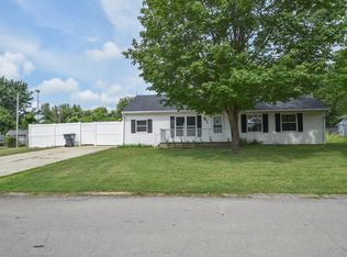 607 N Main St, Gaston, IN