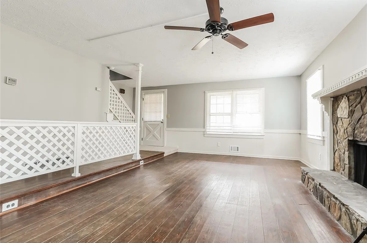 5344 Cumberland Way — Photo 2