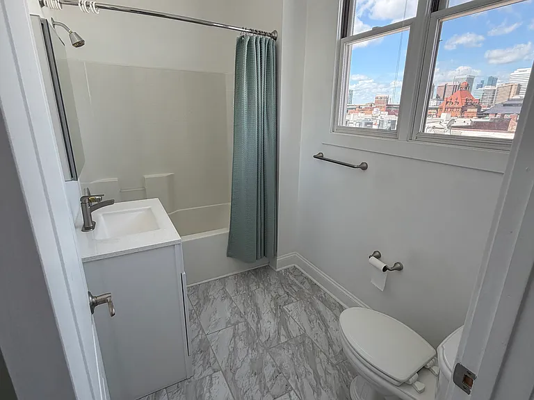 110 N 19th St #3B — Photo 23