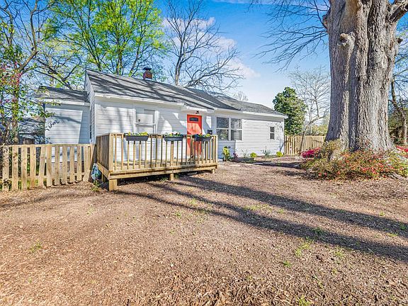 4th image of 2517 Yadkin Ave