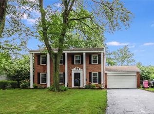 586 El Mar Dr, Rochester, NY 14616