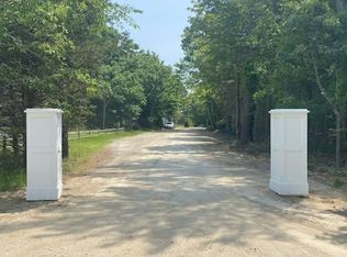 553 Main St, Westhampton Beach, NY 11978