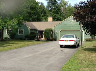 18 Silver Birch Ct, New Hartford, NY 13413