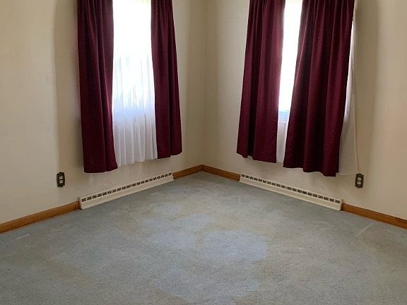 3rd image of 44599 Bronze Heights Ln