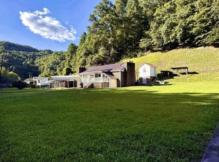 1153 Old Greenbrier Rd, Haysi, VA 24256