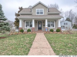 1215 Oakland Ave, Edwardsville, IL