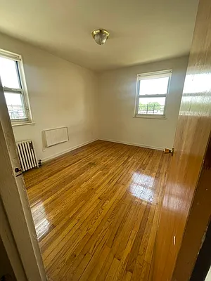 Rented by Contact Realty | media 3