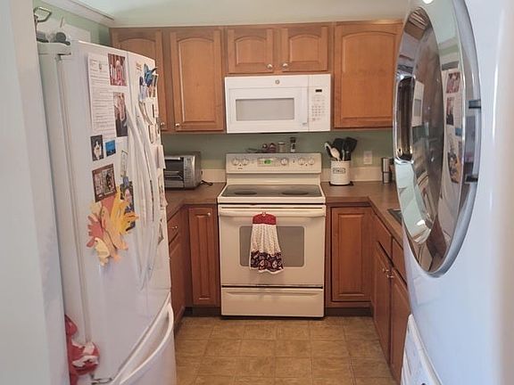2nd image of 32 Chadwick Ave