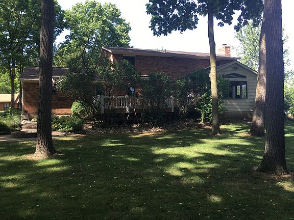 5th image of 921 Broadview Dr
