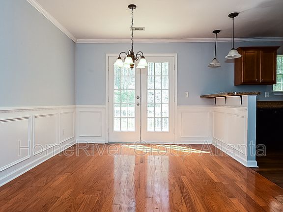 4th image of 2320 Rock Mill Ln NE