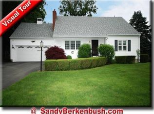 29 Fern Ave, Amesbury, MA 01913