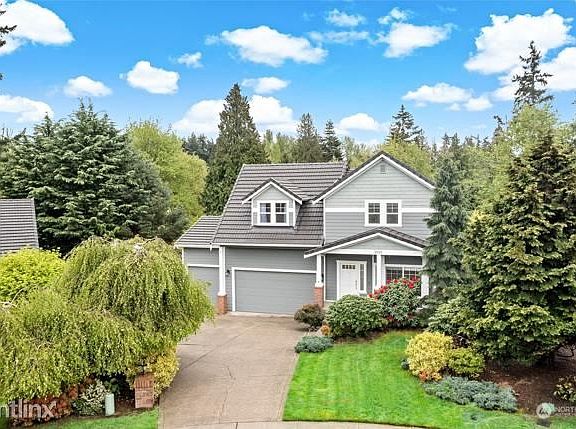 4th image of 8225R 65th Ave E