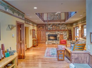 352 Cedar Ridge Dr, Lake Arrowhead, CA 92352