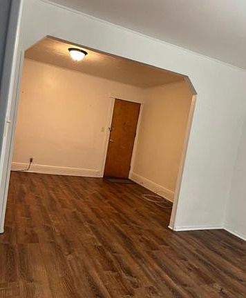 4th image of 71-29 Myrtle Ave Floor 2