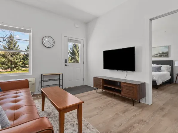 1360 American Dr #1, Neenah, WI 54956