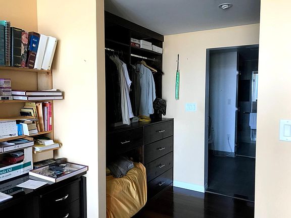 5th image of 3785 Wilshire Blvd APT 1102