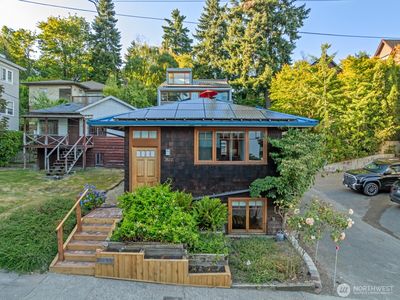 3522 S Leschi Place, Seattle, WA, 98144