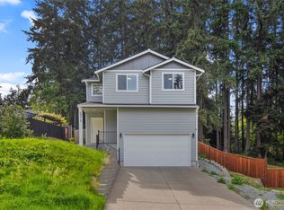 19013 63rd St E, Lake Tapps, WA