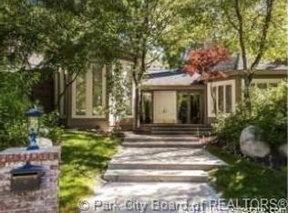 3986 E Alpine Valley Cir, Sandy, UT 84092