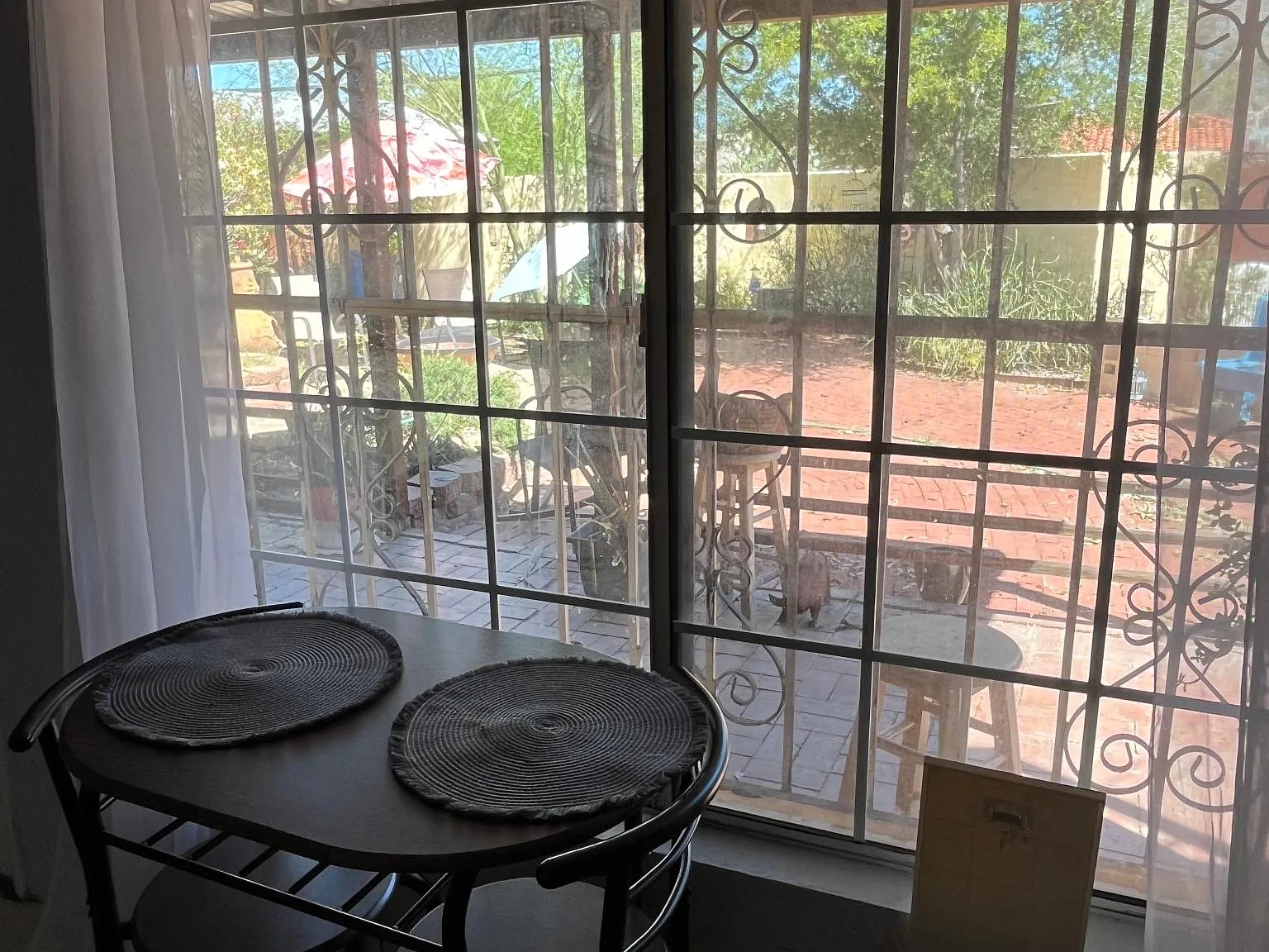 2817 E Lester Street — Photo 3
