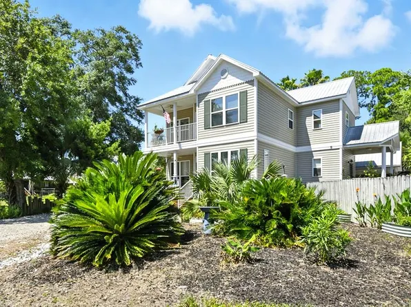 40 Myrtle Ave, Apalachicola, FL 32320