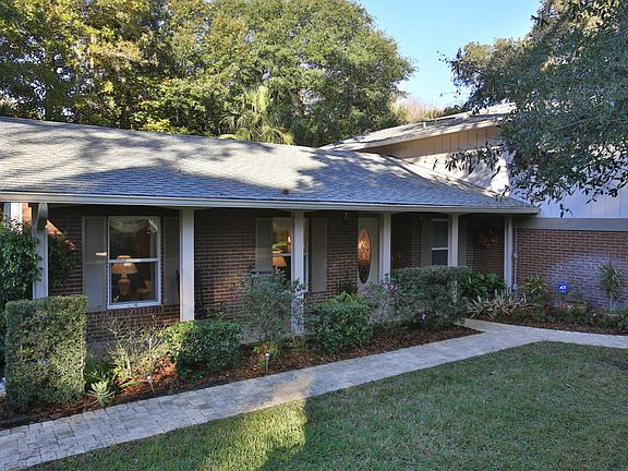 2nd image of 136 River Bluff Dr