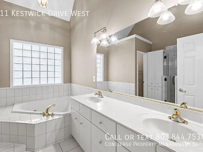 211 Kestwick Dr W — Photo 29