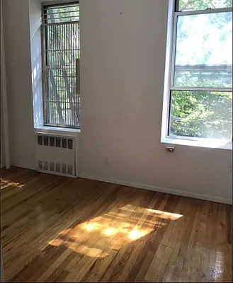 Rented by Waverly Realty Associates | media 7