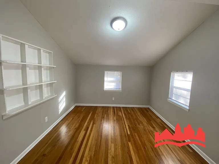 4242 Escrow St — Photo 15
