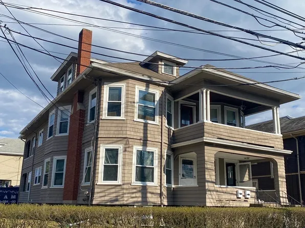 47 Lyman St #1, Waltham, MA 02452