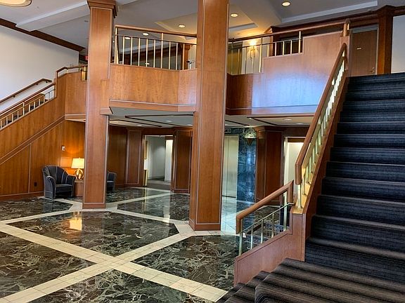 3rd image of 1001 Marina Dr APT 506
