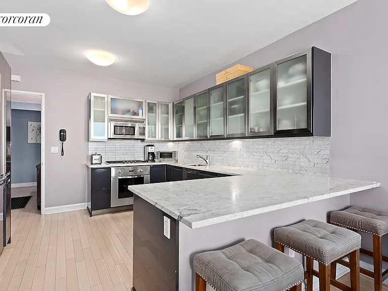 80 Riverside Blvd #12B — Photo 6