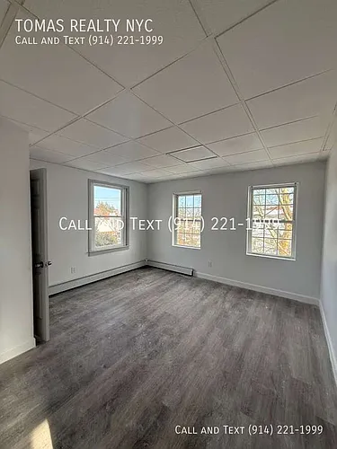 78 Briggs Ave Photo 1