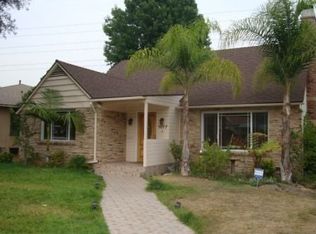 1677 Country Club Dr, Glendale, CA 91208