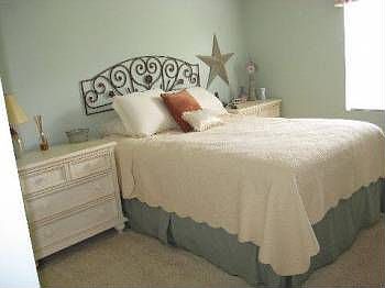 4th image of 409 NE Jade Cir