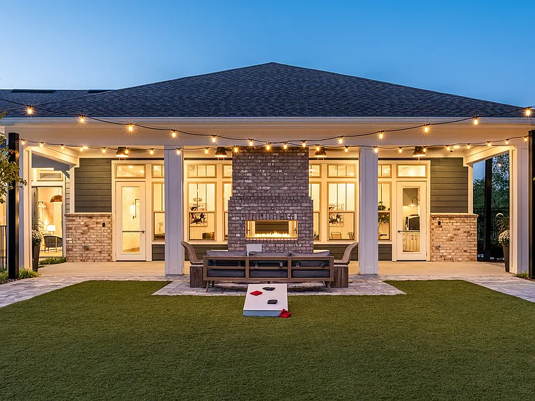 Outdoor Lounge and Game Yard