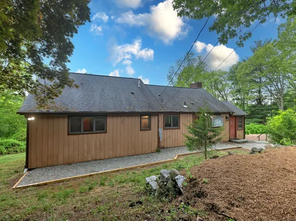 5 Cypress Street, New Fairfield, CT 06812