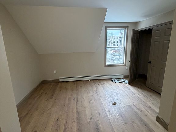 2nd image of 39 Knox St #5